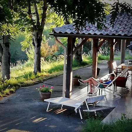 Domaine Bessiere Aube Ferienhaus